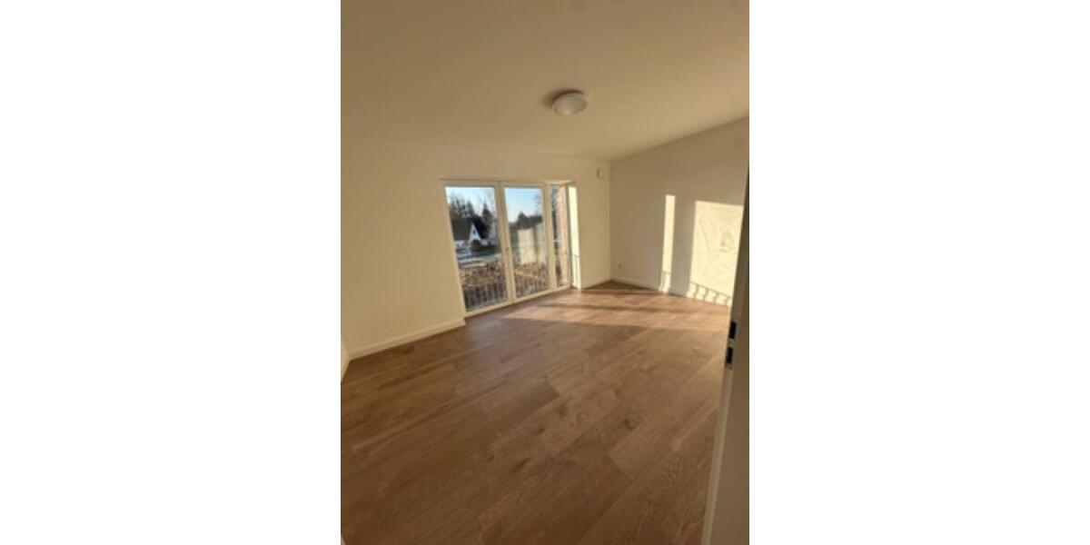 Doppelhaushälfte Bad Segeberg - 4 Zimmer, 150 m&sup2;, 2.250&euro; | Angebot:25939414