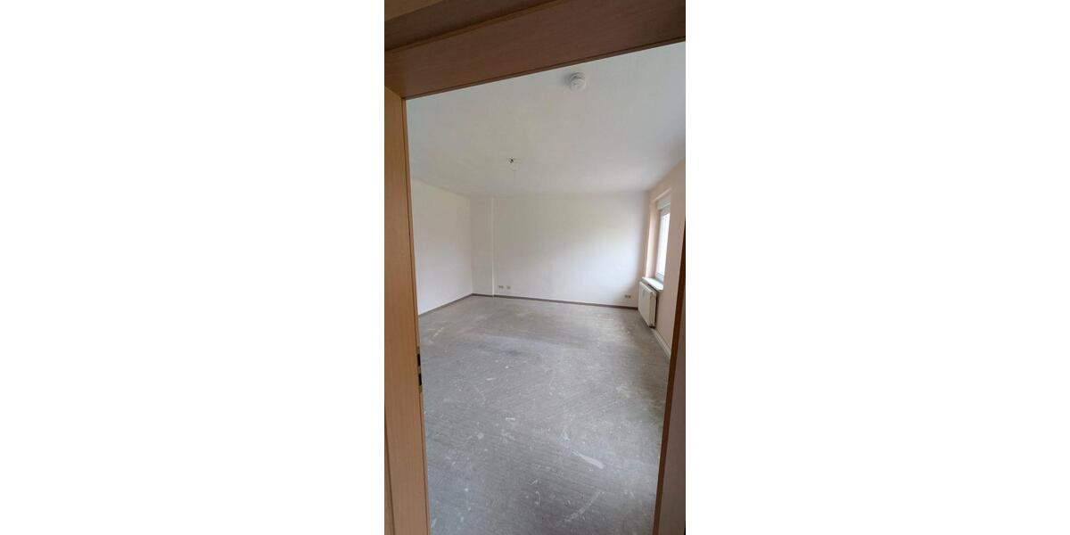 Erdgeschoßwohnung Braunsbedra - 1 Zimmer, 39 m&sup2;, 200&euro; | Angebot:26279624