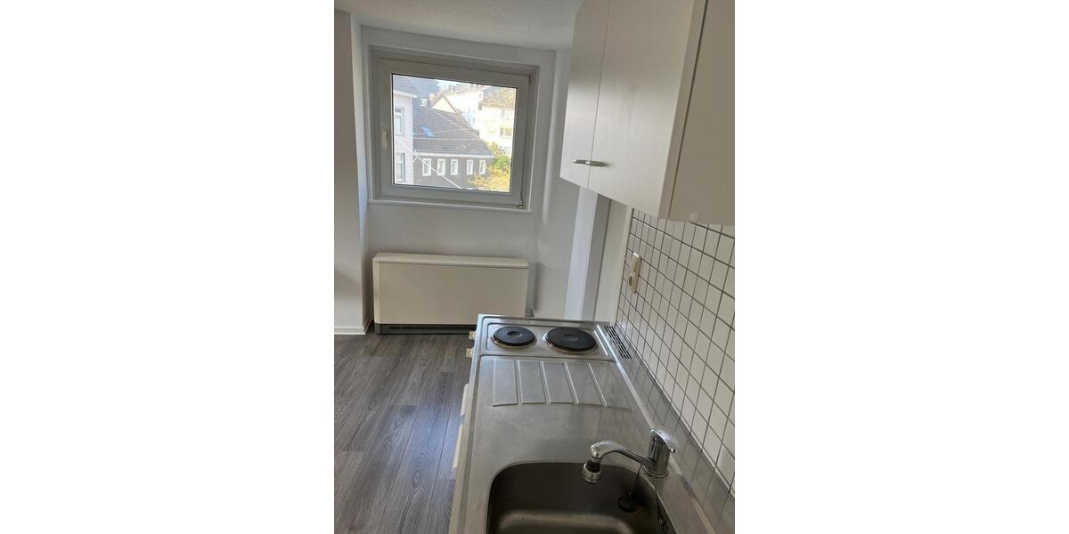 Dachgeschoßwohnung Wuppertal Elberfeld - 1 Zimmer, 28 m&sup2;, 260&euro; | Angebot:25149658