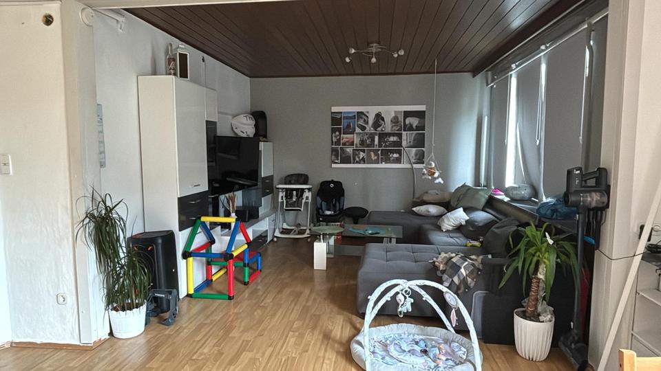 Etagenwohnung Wallenfels - 4 Zimmer, 101 m&sup2;, 550&euro; | Angebot:26088941