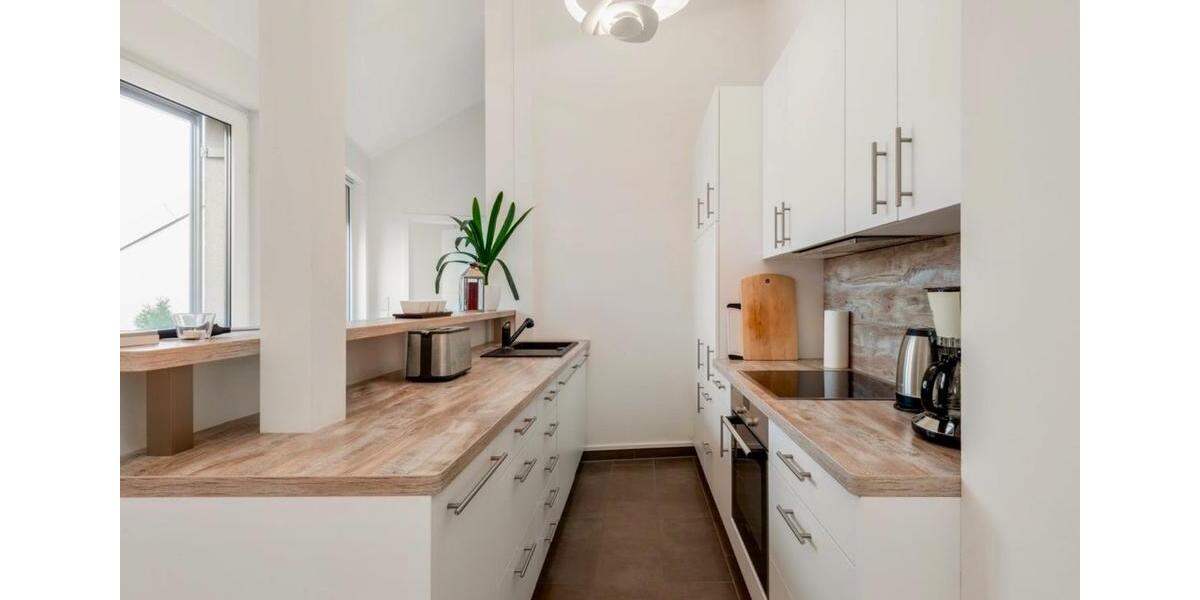 Dachgeschoßwohnung Rostock Hansaviertel - 2 Zimmer, 60 m&sup2;, 1.850&euro; | Angebot:25832047