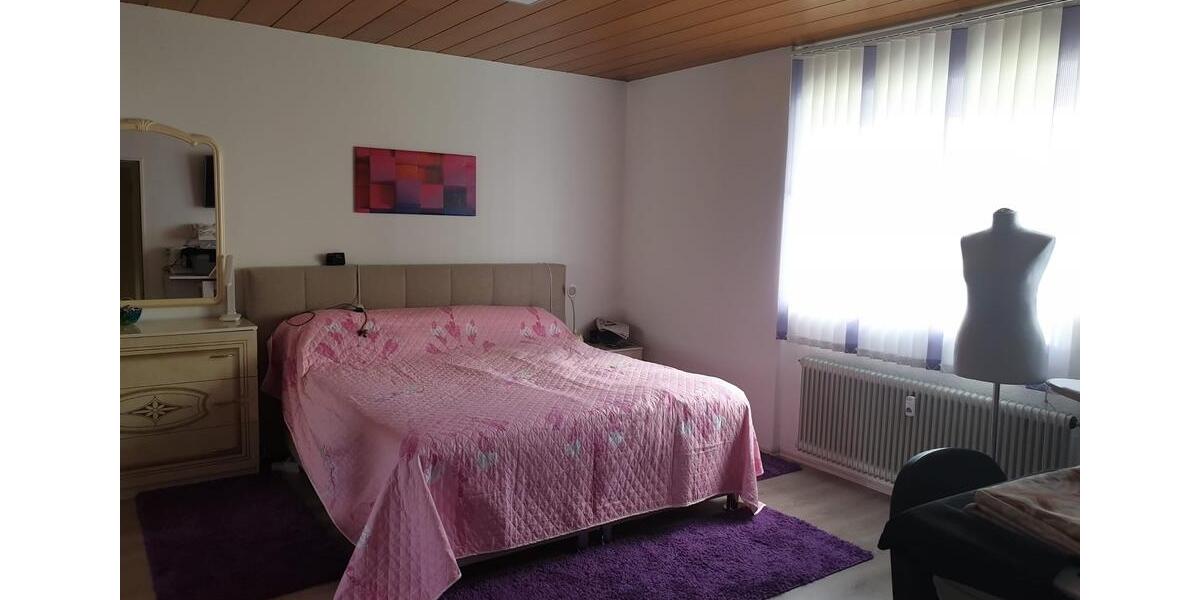 Etagenwohnung Nagold - 3 Zimmer, 98 m&sup2;, 1.100&euro; | Angebot:26535924