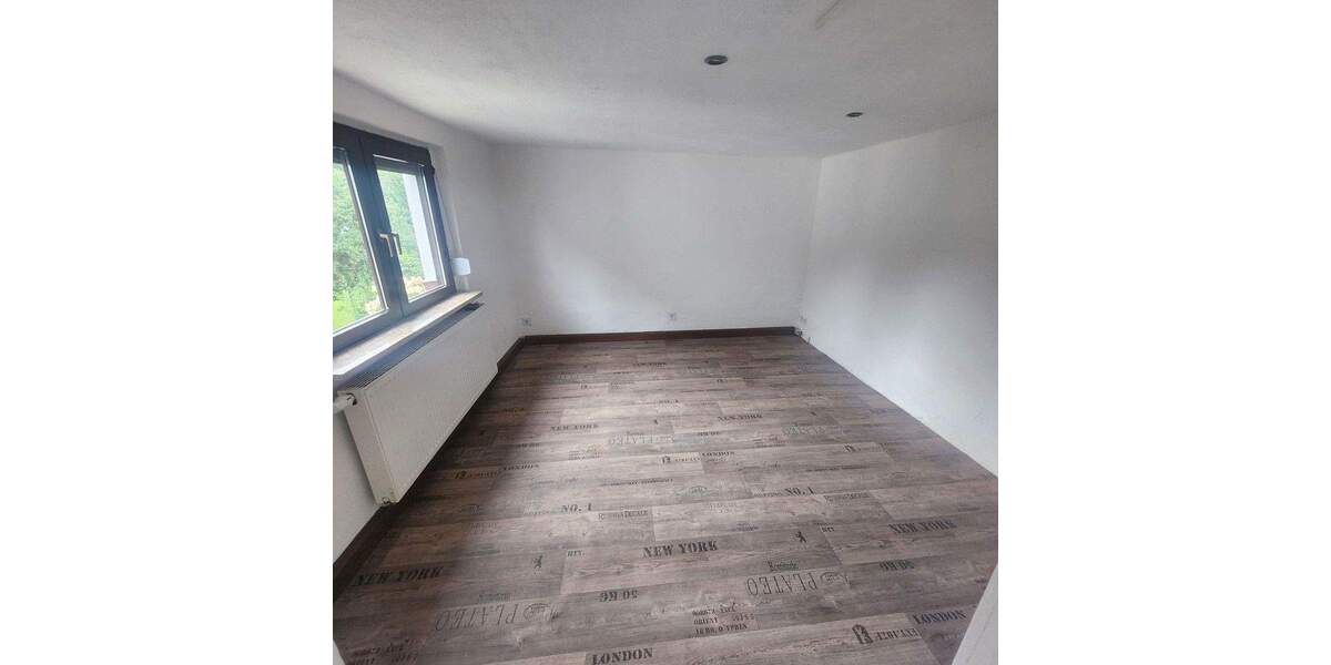 Einfamilienhaus Großschirma Großvoigtsberg - 3 Zimmer, 90 m&sup2;, 495&euro; | Angebot:25097676