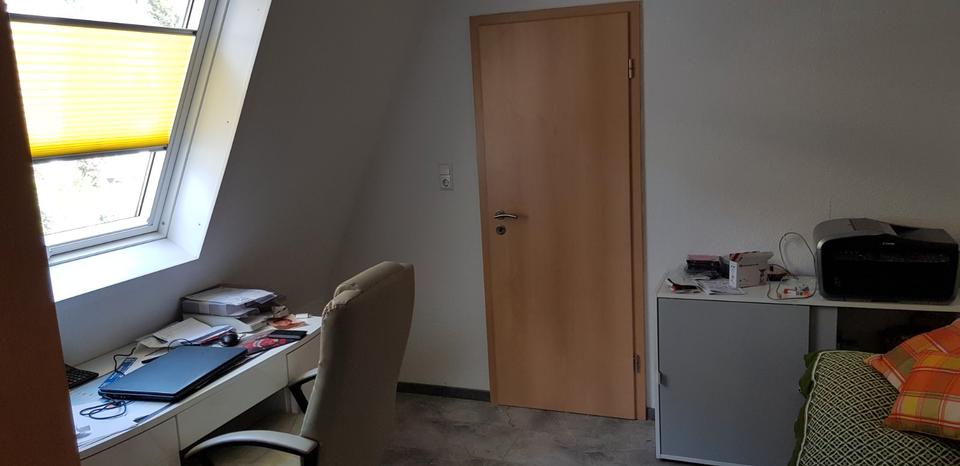 Dachgeschoßwohnung Werdohl - 4 Zimmer, 98 m&sup2;, 600&euro; | Angebot:26148087