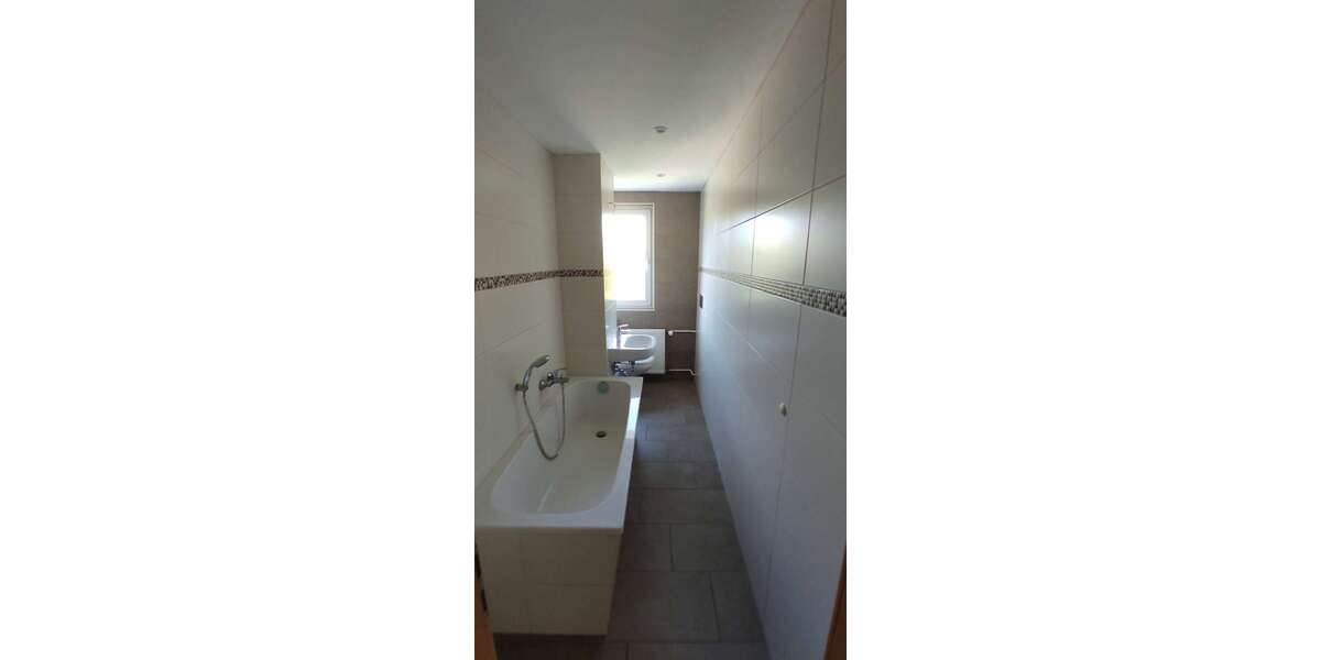 Etagenwohnung Löbau Altlöbau - 4 Zimmer, 70 m&sup2;, 398&euro; | Angebot:23301405