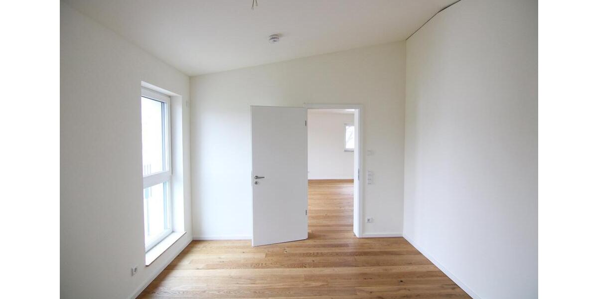 Etagenwohnung Königs Wusterhausen - 5 Zimmer, 117 m&sup2;, 1.699&euro; | Angebot:25161190