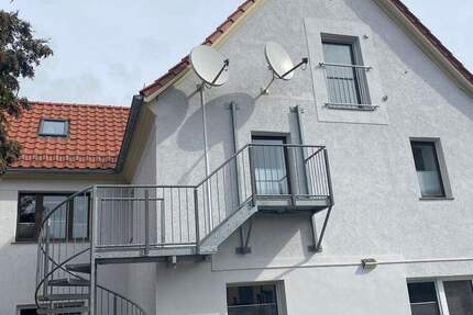 Großzügige Wohnung mit Einbauküche nur 100m vom Süßen See entfernt! 2 zimmer