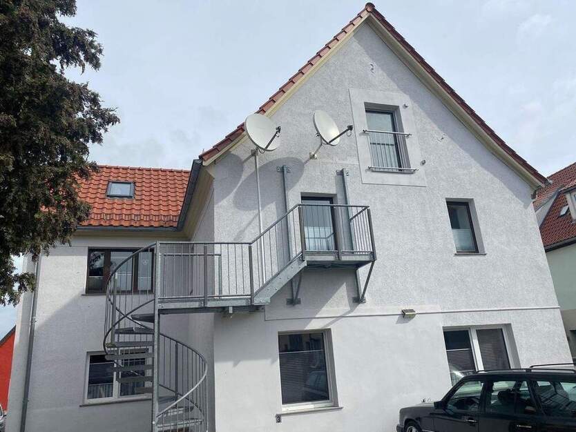Großzügige Wohnung mit Einbauküche nur 100m vom Süßen See entfernt! 2 zimmer