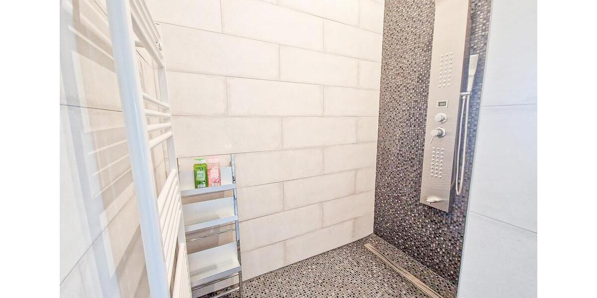 Mehrfamilienhaus, Wohnhaus Oberndorf - 5 Zimmer, 135 m&sup2;, 1.090&euro; | Angebot:26676506