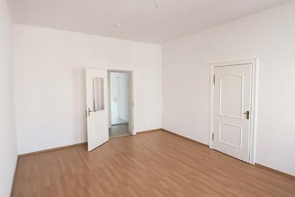 Helle und zentrale 2-Zimmer-Wohnung (70 m²) inkl. Küche