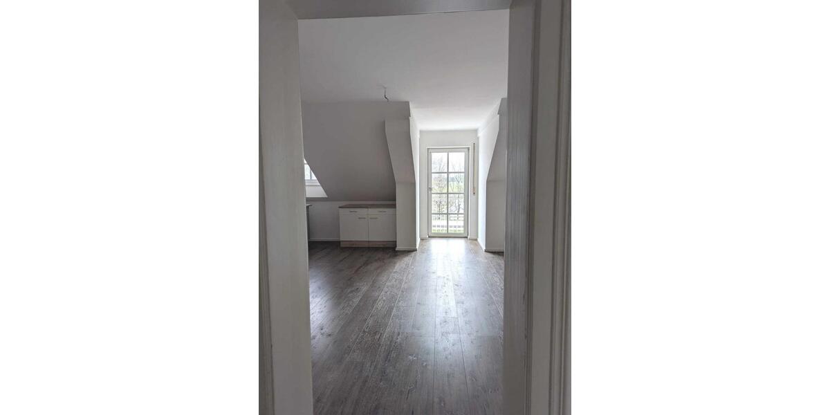 3 ZKB in Hutthurm 110 qm zu vermieten - 900 Euro inkl. NK 3 zimmer