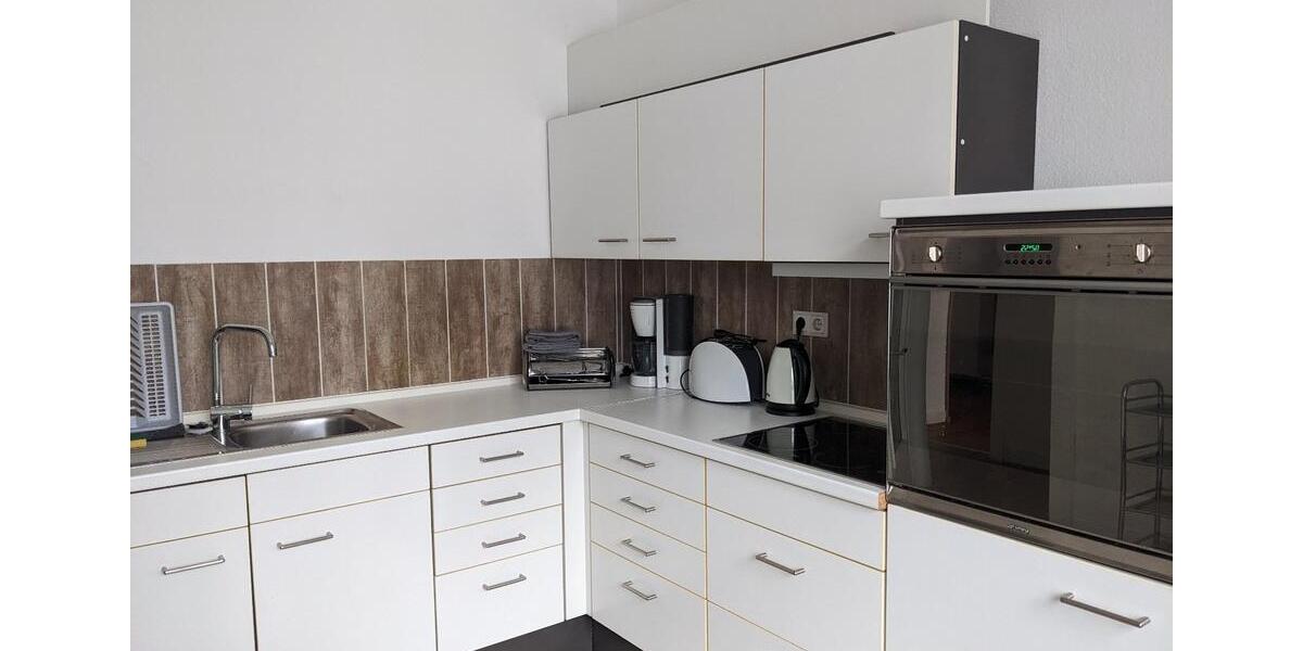 Etagenwohnung Bonn Bad Godesberg - 2 Zimmer, 75 m&sup2;, 1.350&euro; | Angebot:25349073