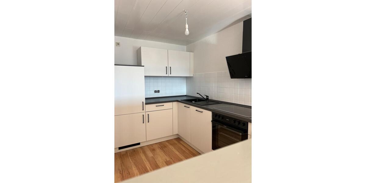 Dachgeschoßwohnung Schmallenberg - 3 Zimmer, 87 m&sup2;, 705&euro; | Angebot:24653714