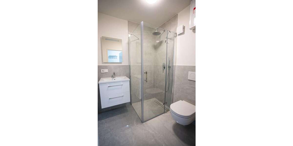 Zimmer Frankfurt am Main Innenstadt - 1 Zimmer, 1.350&euro; | Angebot:26732756
