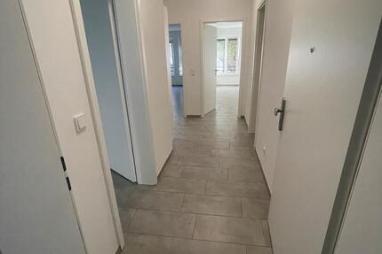 Wohnen auf Zeit Lippstadt - 3 Zimmer, 78 m&sup2;, 350&euro; | Angebot:24495970