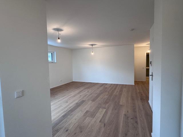 Hochparterre Königswinter - 2 Zimmer, 60 m&sup2;, 1.001&euro; | Angebot:26235827