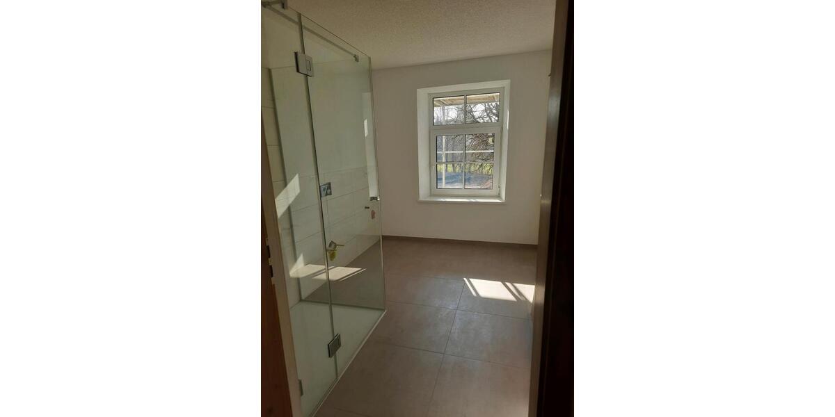 Erdgeschoßwohnung Kirchenthumbach - 6 Zimmer, 89 m&sup2;, 720&euro; | Angebot:26021072