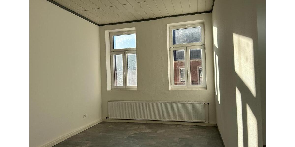 Etagenwohnung Göllheim - 2 Zimmer, 89 m&sup2;, 700&euro; | Angebot:25853677