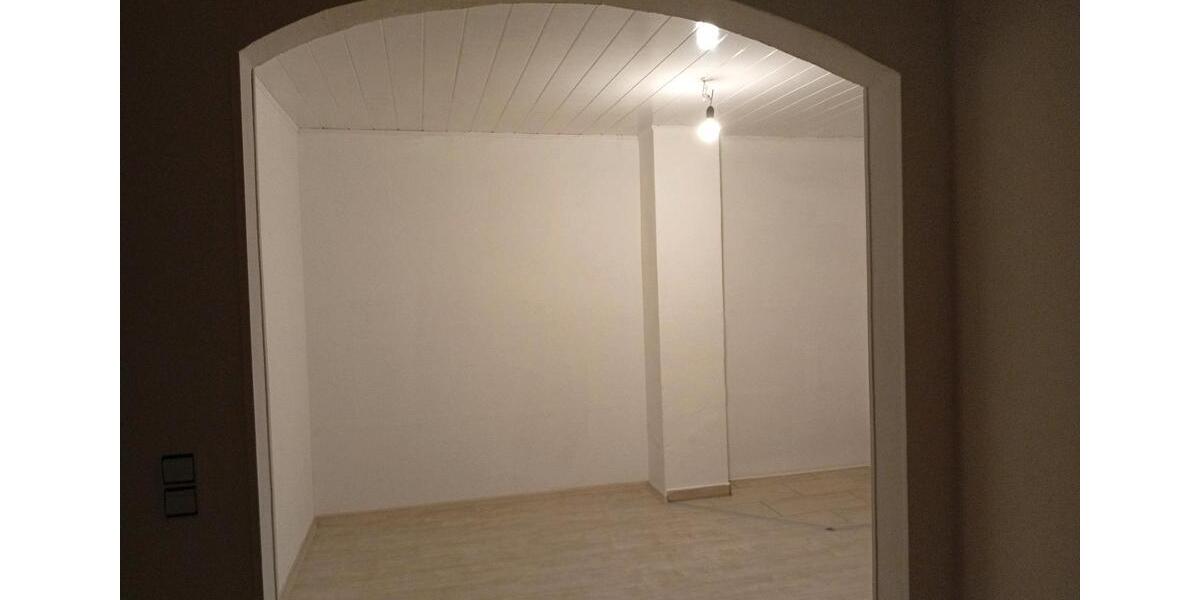 Erdgeschoßwohnung Hilchenbach - 3 Zimmer, 84 m&sup2;, 750&euro; | Angebot:26531265