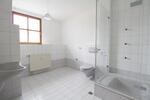 Etagenwohnung Roßtal - 4.5 Zimmer, 157 m&sup2;, 1.300&euro; | Angebot:26316253