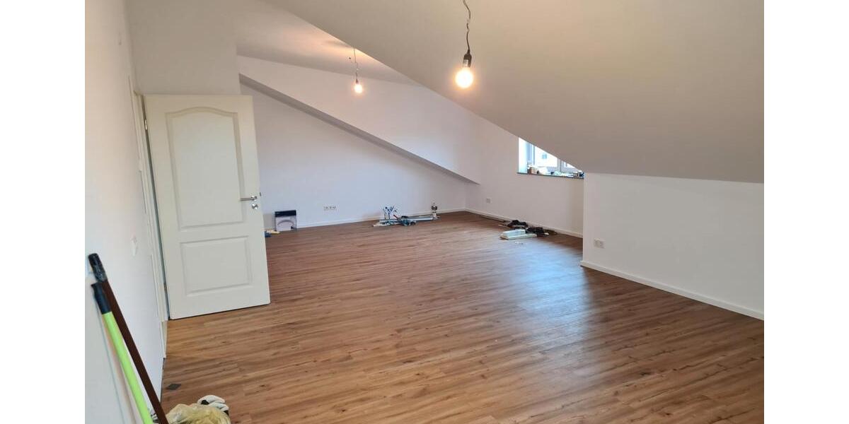 Dachgeschoßwohnung Sohren - 2 Zimmer, 78 m&sup2;, 550&euro; | Angebot:25976001