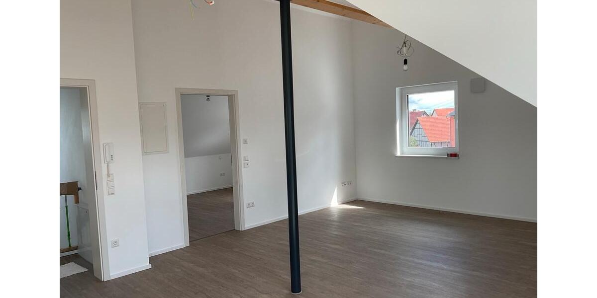 Dachgeschoßwohnung Geislingen - 2.5 Zimmer, 65 m&sup2;, 745&euro; | Angebot:26497854