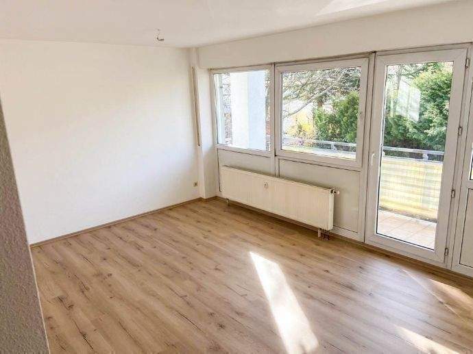 Etagenwohnung Limbach-Oberfrohna Oberfrohna - 2 Zimmer, 60 m&sup2;, 330&euro; | Angebot:26751483