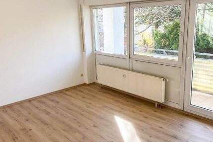 Wohnung Limbach-Oberfrohna Oberfrohna - 2 Zimmer, 60 m&sup2;, 330&euro; | Angebot:26751483