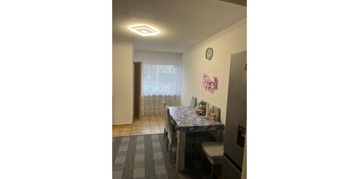 Etagenwohnung Borgholzhausen - 4 Zimmer, 90 m&sup2;, 1.000&euro; | Angebot:24685225