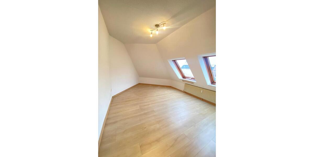 Dachgeschoßwohnung Bayreuth City - 2 Zimmer, 62 m&sup2;, 680&euro; | Angebot:25053283