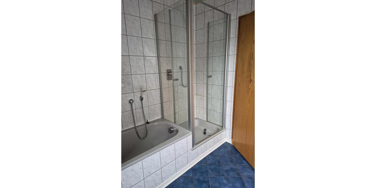Dachgeschoßwohnung Schmidgaden - 4 Zimmer, 120 m&sup2;, 1.100&euro; | Angebot:26200829