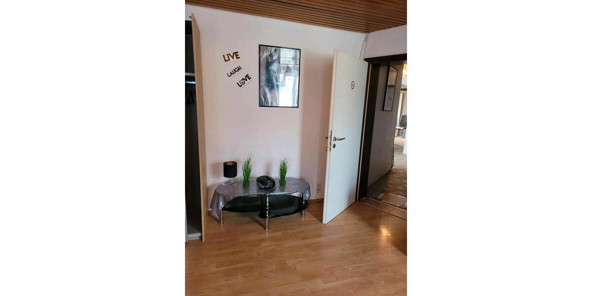 Dachgeschoßwohnung Neustadt an der Weinstraße - 3 Zimmer, 102 m&sup2;, 1.200&euro; | Angebot:25793727