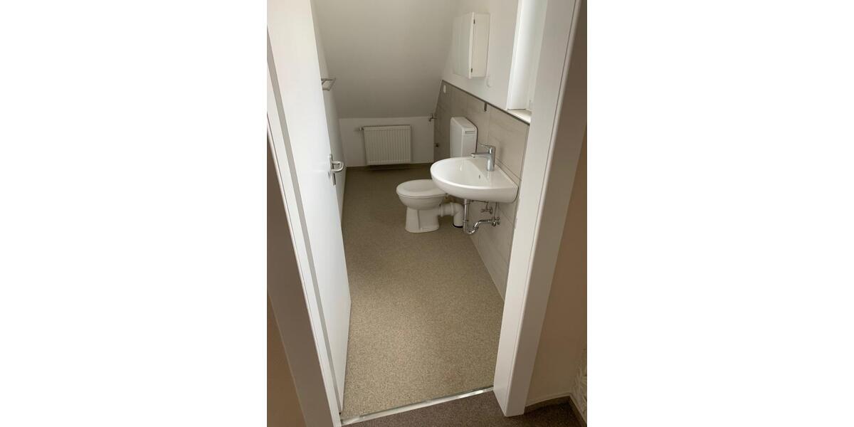 Reihenhaus Holzminden - 3 Zimmer, 93 m&sup2;, 800&euro; | Angebot:24587683