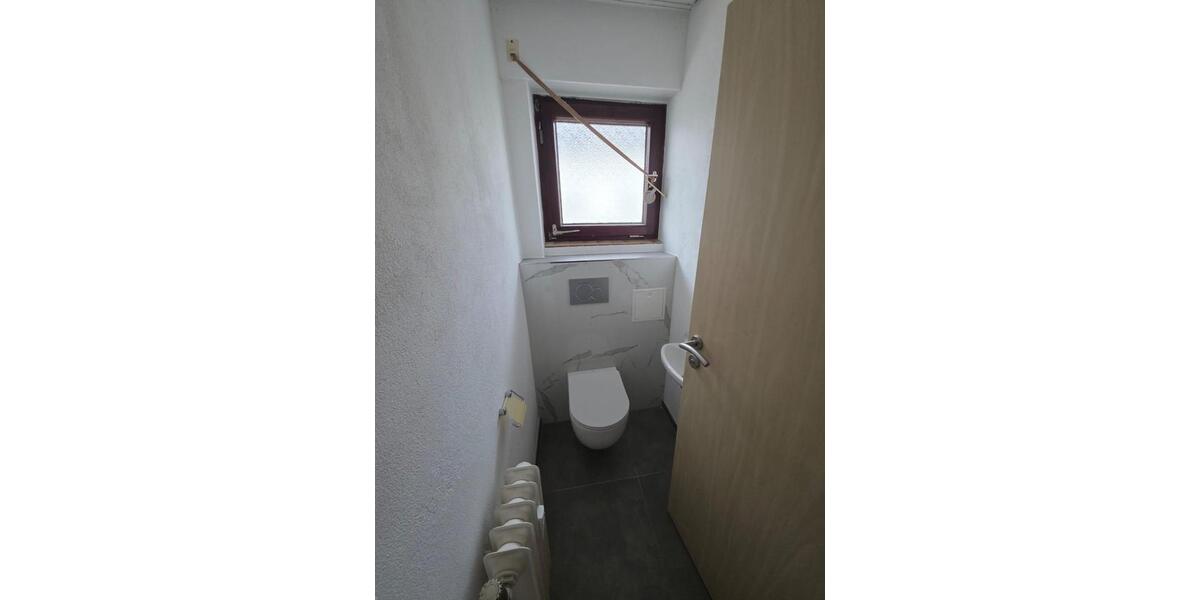 Etagenwohnung Eberstadt - 4 Zimmer, 102 m&sup2;, 1.200&euro; | Angebot:25804653