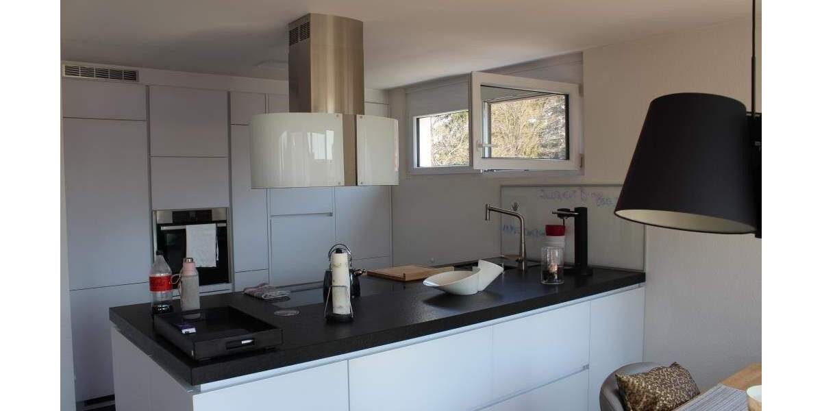 Etagenwohnung Böblingen - 3 Zimmer, 109 m&sup2;, 1.800&euro; | Angebot:24497716