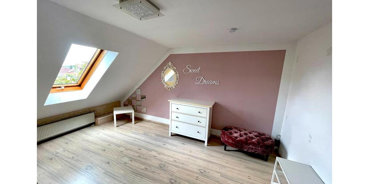 Reihenhaus Weil der Stadt - 5 Zimmer, 137 m&sup2;, 1.890&euro; | Angebot:26633031