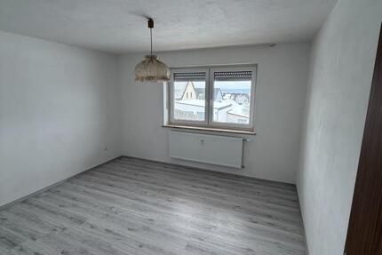 Wohnung Schmidgaden - 2.5 Zimmer, 81 m&sup2;, 650&euro; | Angebot:25082286