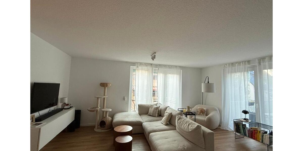 Erdgeschoßwohnung Weinstadt - 3 Zimmer, 93 m&sup2;, 1.305&euro; | Angebot:26008063