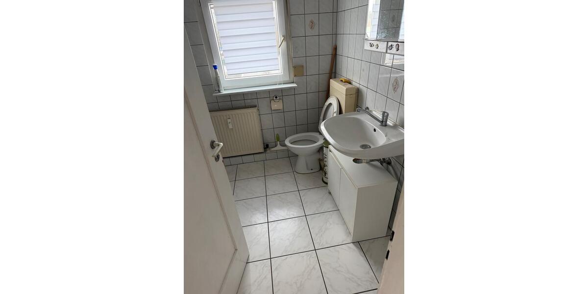 Etagenwohnung Eislingen (Fils) - 3 Zimmer, 80 m&sup2;, 1.100&euro; | Angebot:25047408