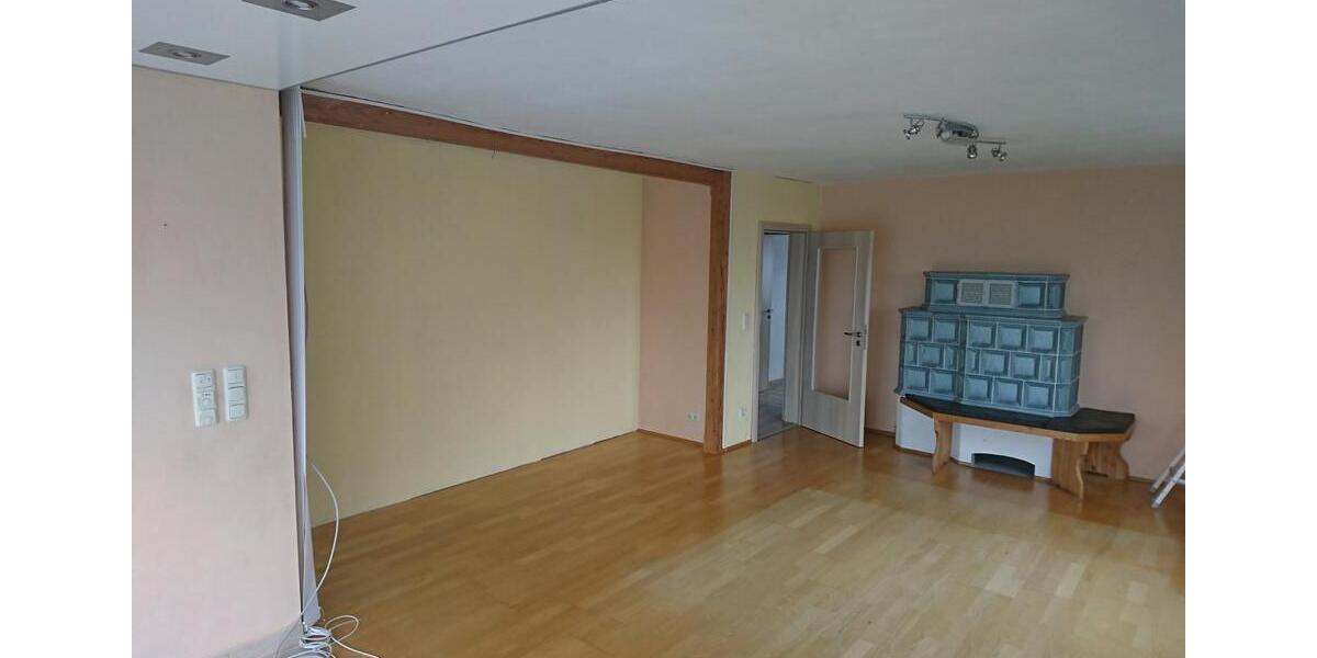 Etagenwohnung Ursensollen - 3 Zimmer, 130 m&sup2;, 860&euro; | Angebot:26294865