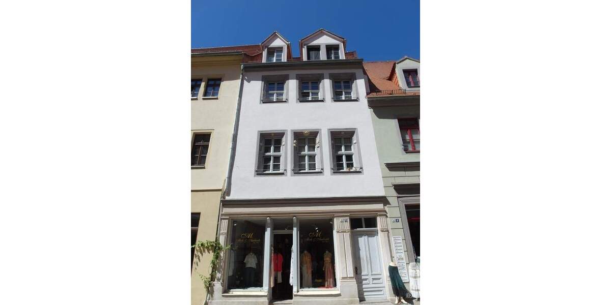 Kleine 3-Zimmer-Dachwohnung mit Badewanne in der Nähe vom Markt 3 zimmer