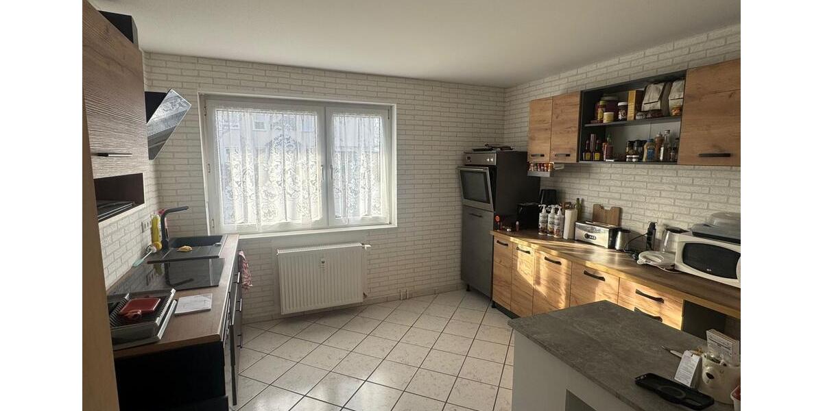 Wohnung zu Vermieten (keine Haustiere, Nichtraucher) 4 zimmer