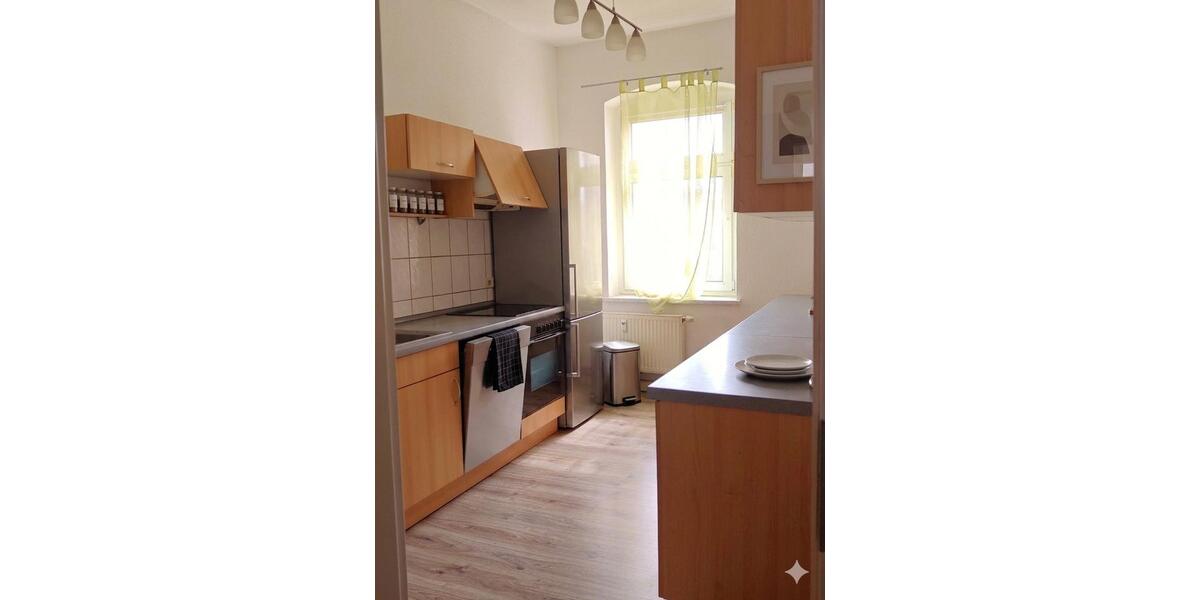 Etagenwohnung Glauchau - 4 Zimmer, 109 m&sup2;, 699&euro; | Angebot:26593964