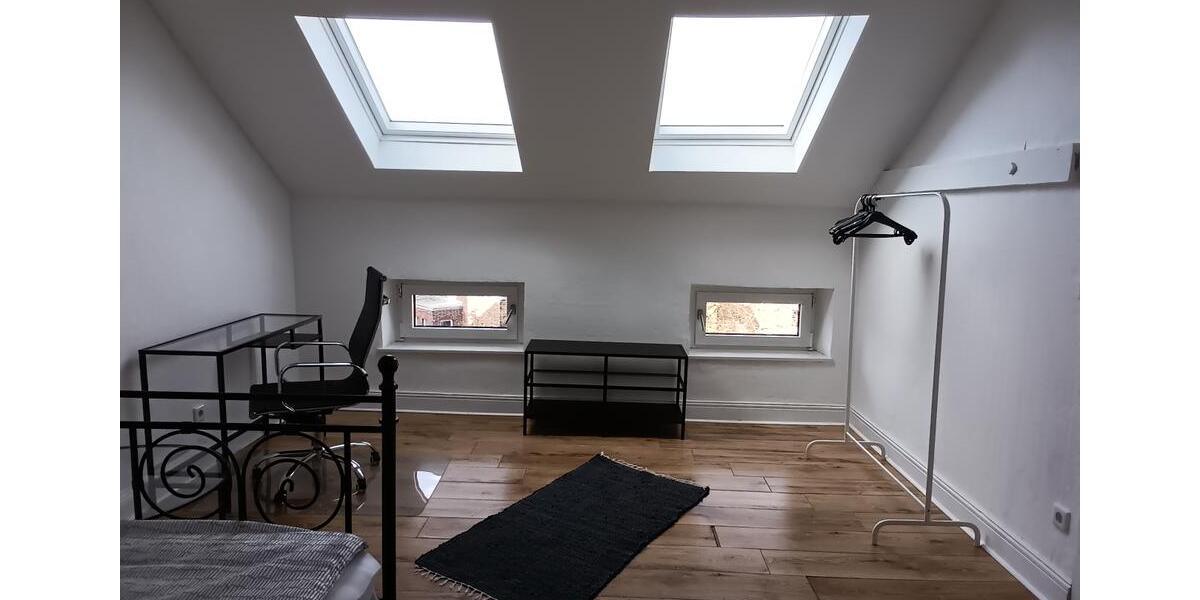 Dachgeschoßwohnung Mönchengladbach - 1 Zimmer, 20 m&sup2;, 450&euro; | Angebot:24717290