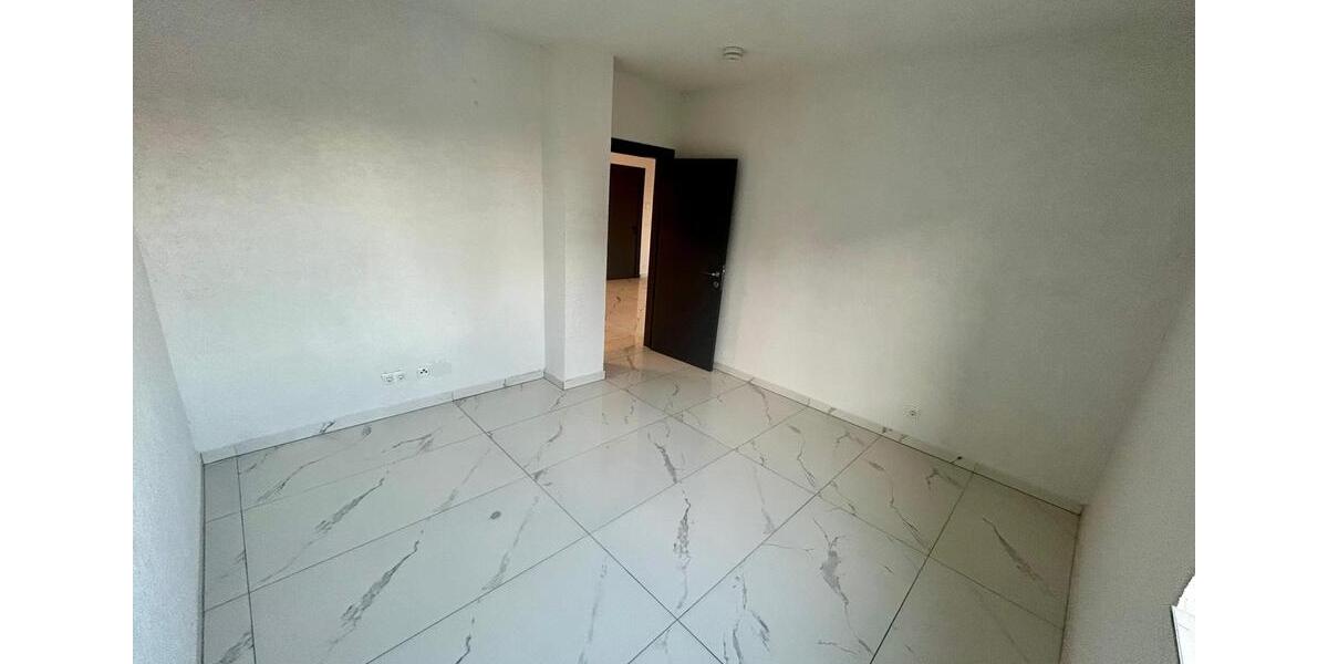 Etagenwohnung Römhild - 2 Zimmer, 60 m&sup2;, 650&euro; | Angebot:26613456
