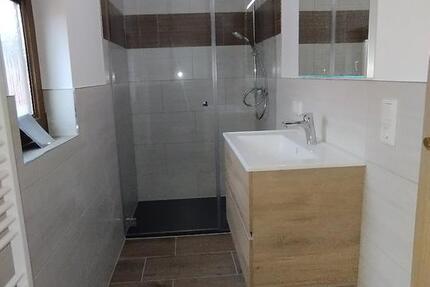 Wohnung 120m² 2xBad ,saniert ,Erstbezug,separater Eingang,zentral 4 zimmer