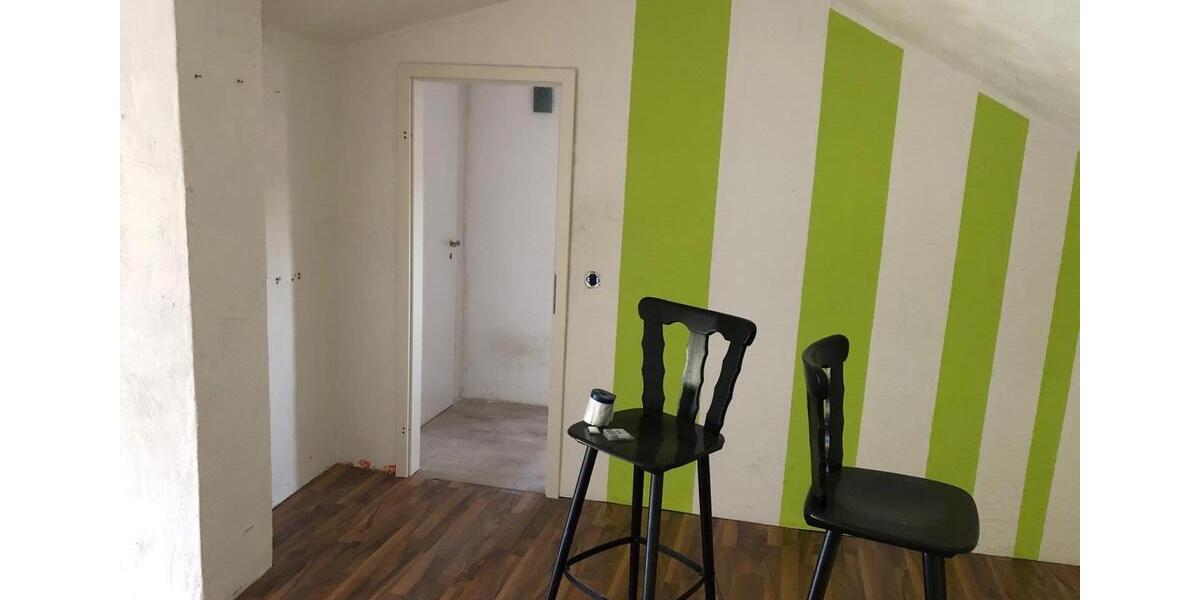 Dachgeschoßwohnung Kaisersesch - 1.5 Zimmer, 100 m&sup2;, 700&euro; | Angebot:26023353
