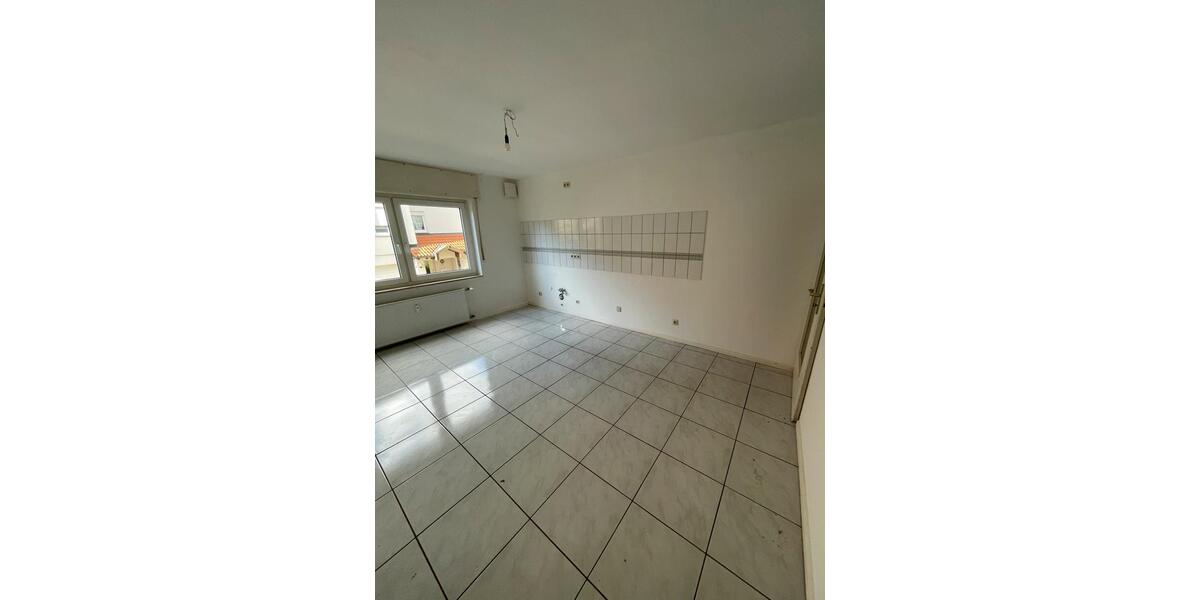 Erdgeschoßwohnung Baden-Baden Baden - 3 Zimmer, 110 m&sup2;, 1.250&euro; | Angebot:25298778