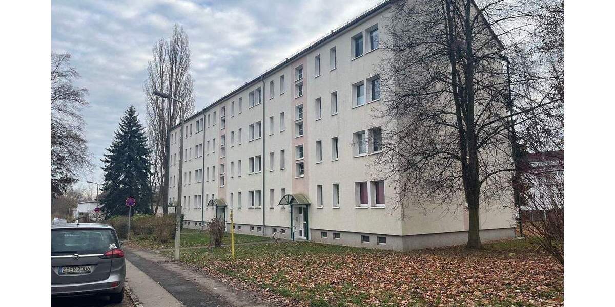 Etagenwohnung Zwickau Marienthal - 4 Zimmer, 74 m&sup2;, 480&euro; | Angebot:26779771
