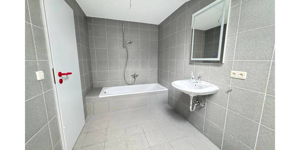 Gewerbeobjekt Georgensgmünd - 3 Zimmer, 94 m&sup2;, 944&euro; | Angebot:23059333